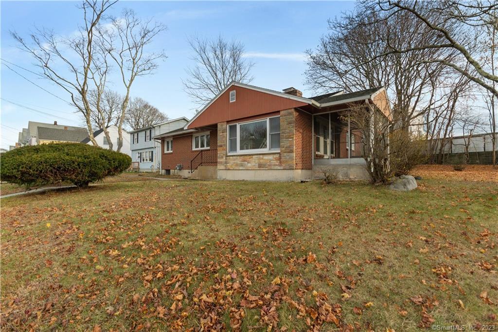 74 Cutler Street New London CT 06320
