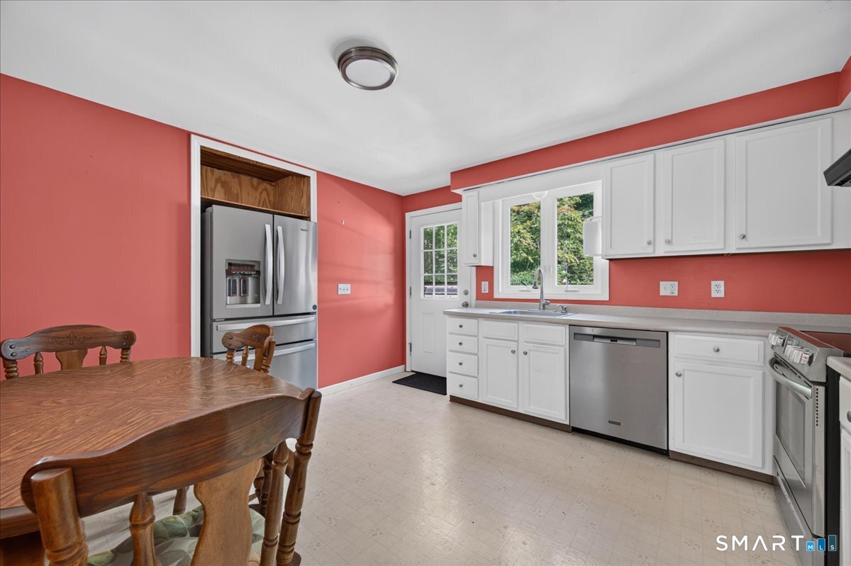 82 Depot Hill Road East Hampton CT 06424