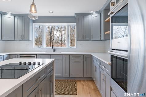 14 Windermere Lane Stamford CT 06902