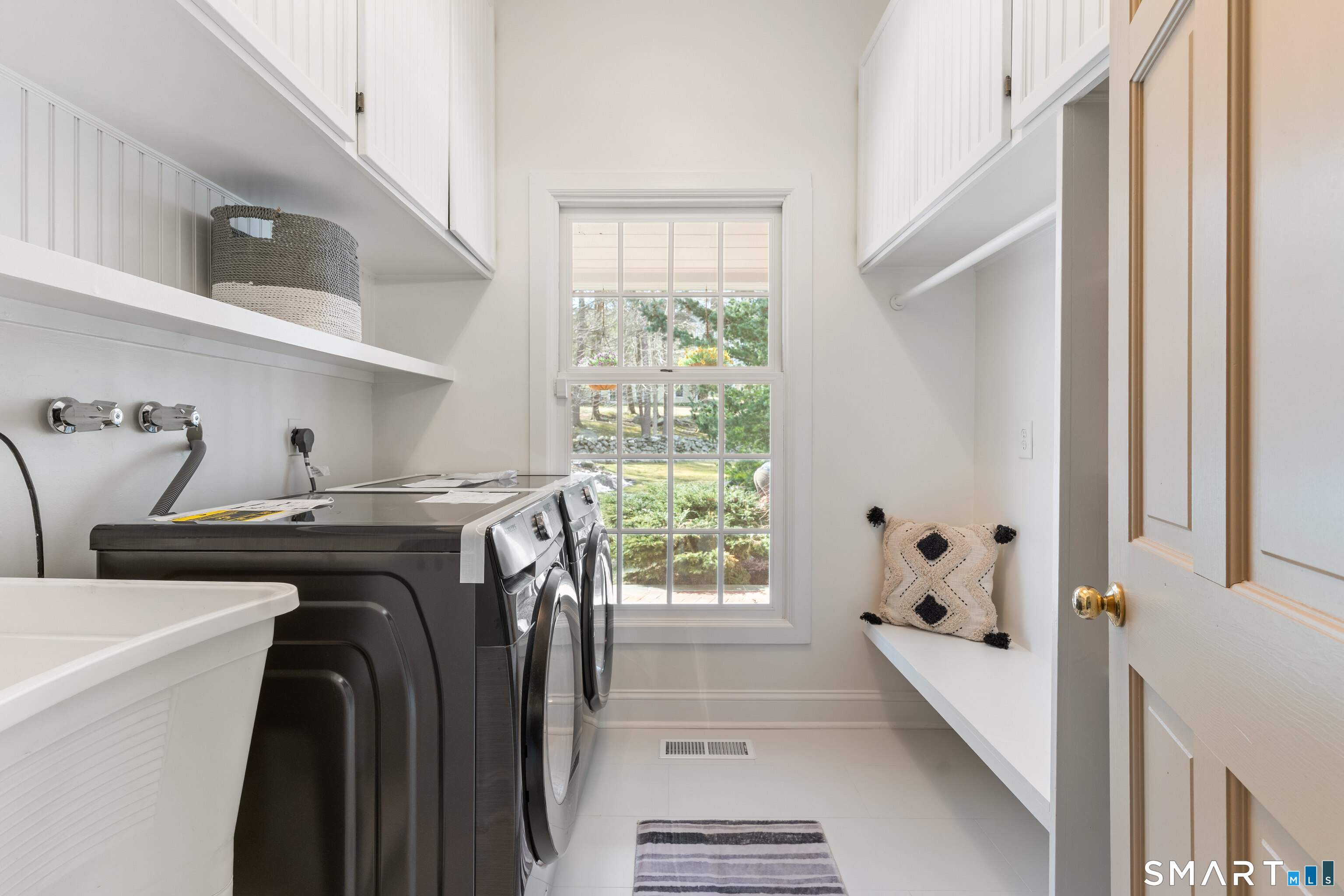 14 Windermere Lane Stamford CT 06902