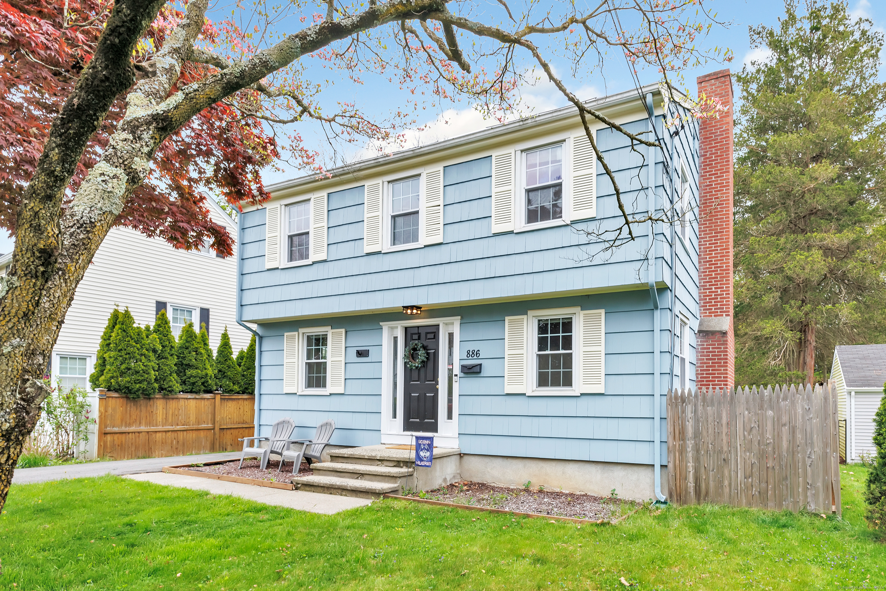 886 Mill Plain Road Fairfield CT 06824