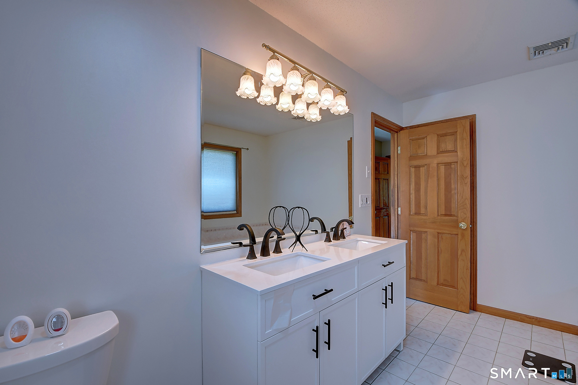 20 Ridgeview Crossing Newington CT 06111