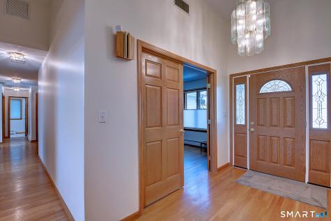 20 Ridgeview Crossing Newington CT 06111
