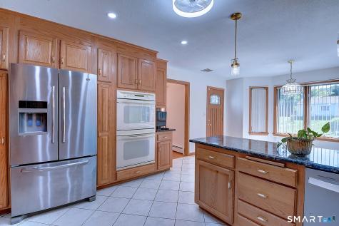 20 Ridgeview Crossing Newington CT 06111