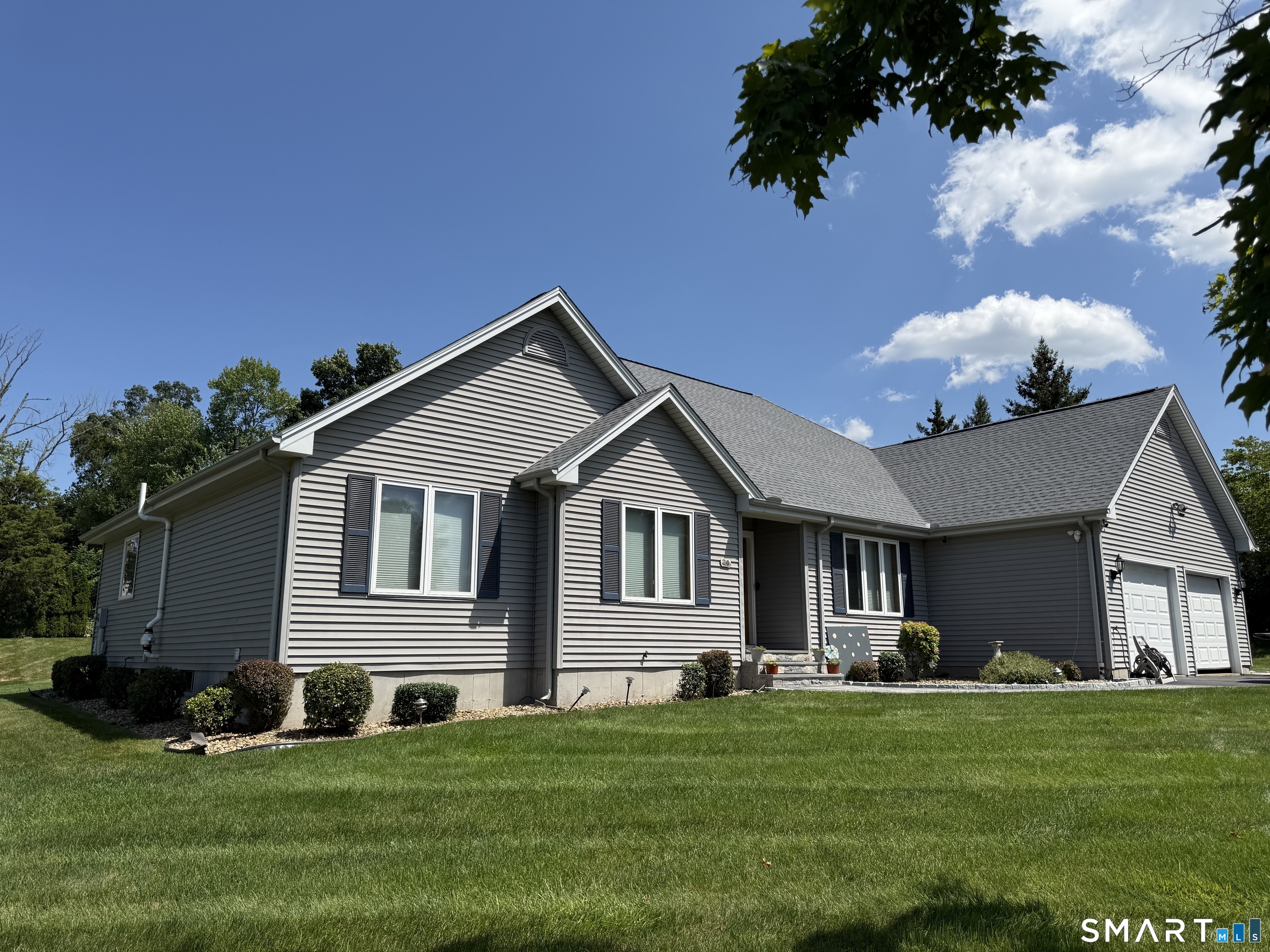 20 Ridgeview Crossing Newington CT 06111