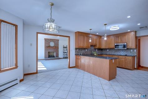 20 Ridgeview Crossing Newington CT 06111