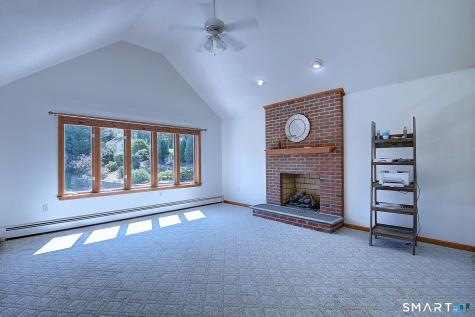 20 Ridgeview Crossing Newington CT 06111