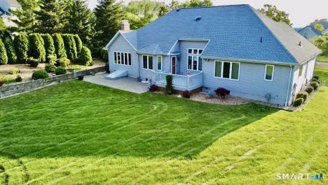 20 Ridgeview Crossing Newington CT 06111