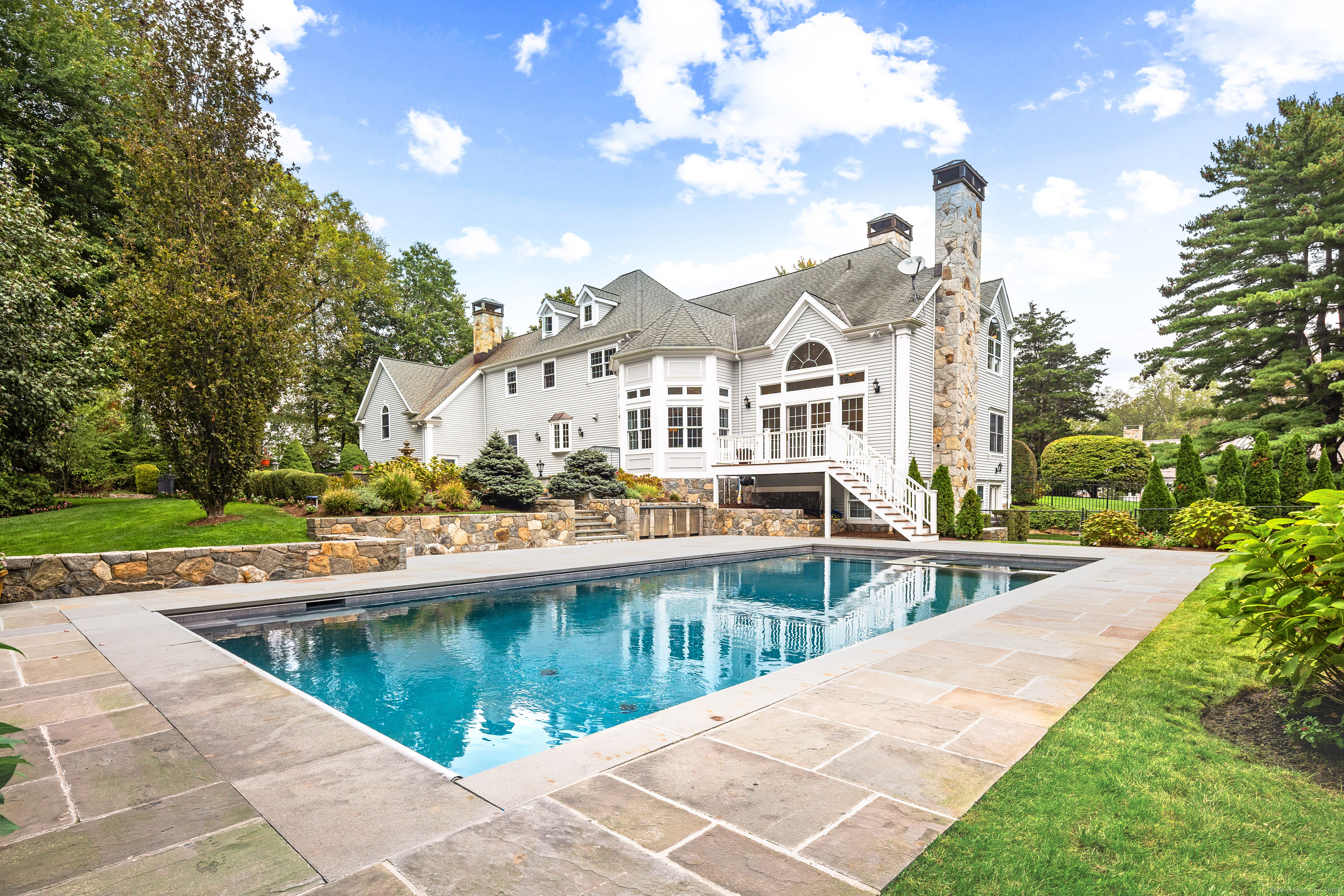 113 Skyview Lane New Canaan CT 06840