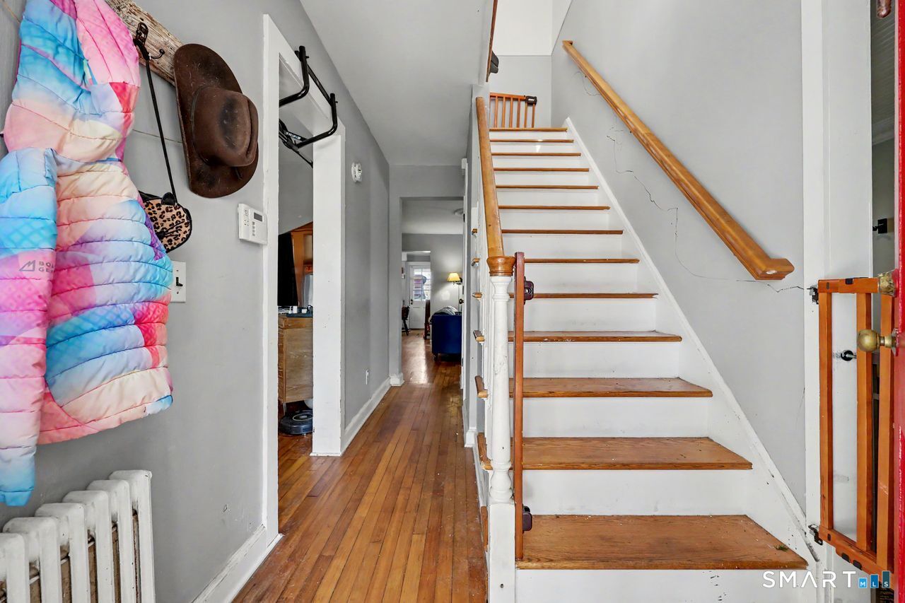 33 Pleasant Street Danbury CT 06810