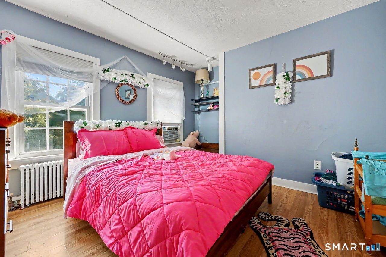 33 Pleasant Street Danbury CT 06810