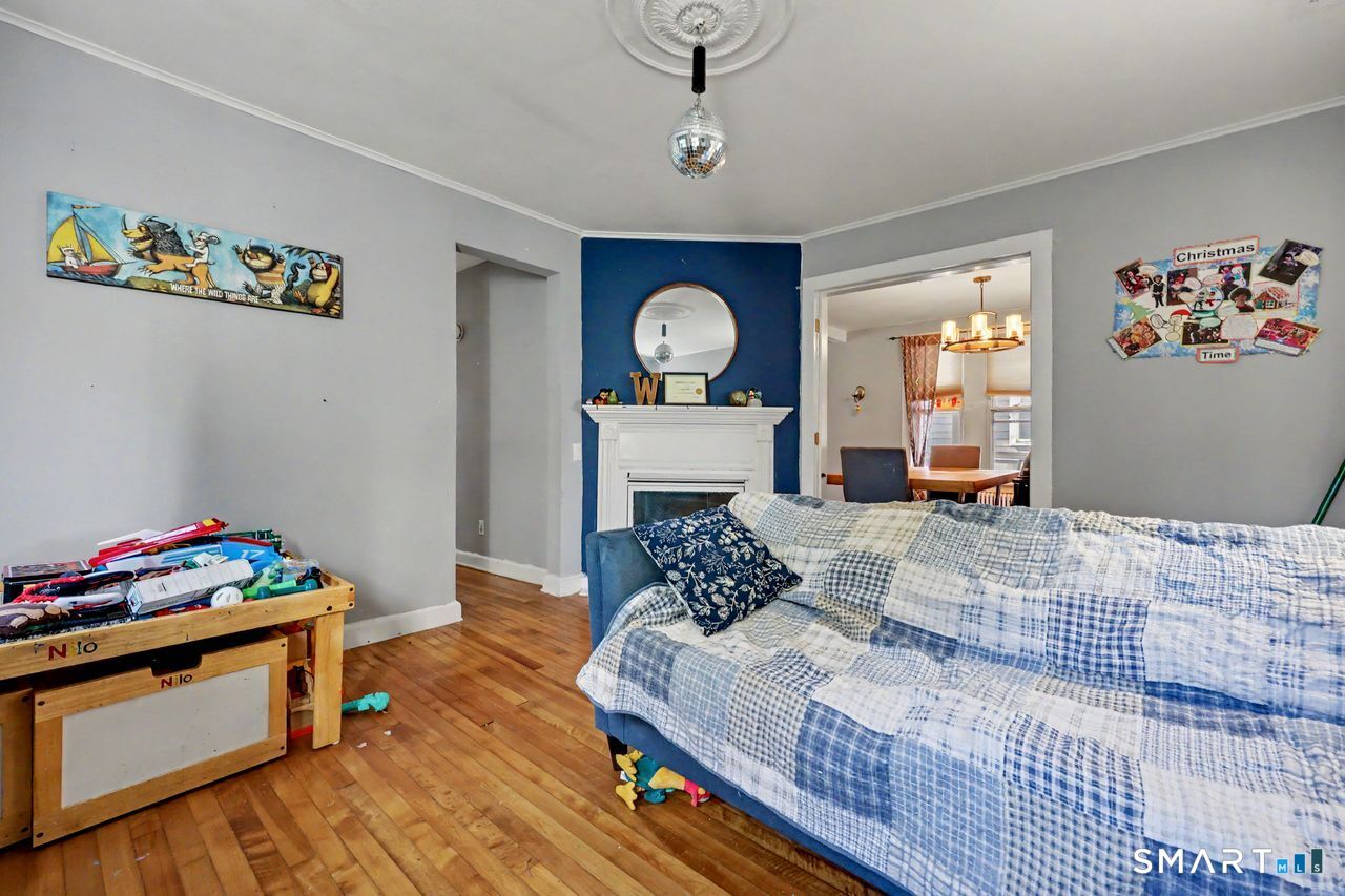 33 Pleasant Street Danbury CT 06810