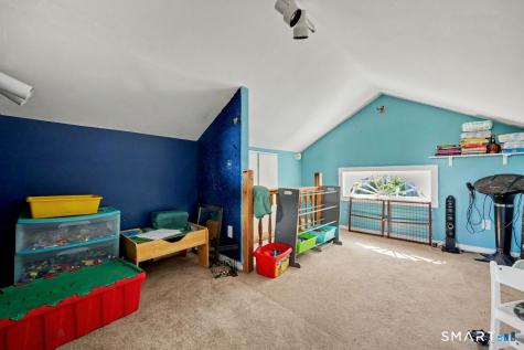 33 Pleasant Street Danbury CT 06810