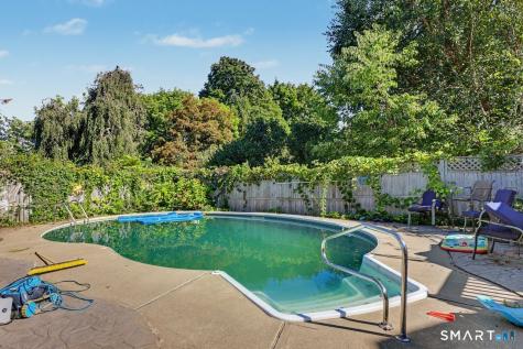 33 Pleasant Street Danbury CT 06810
