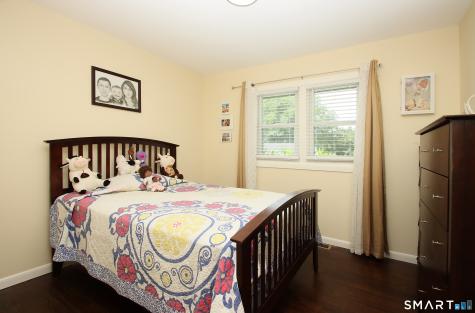76 Jessie Drive West Haven CT 06516