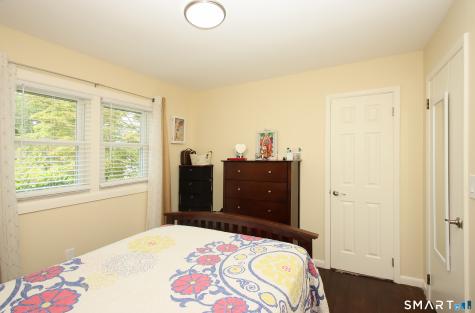 76 Jessie Drive West Haven CT 06516