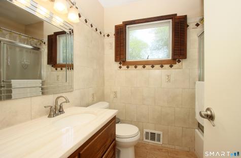 76 Jessie Drive West Haven CT 06516
