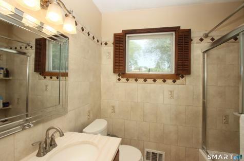 76 Jessie Drive West Haven CT 06516