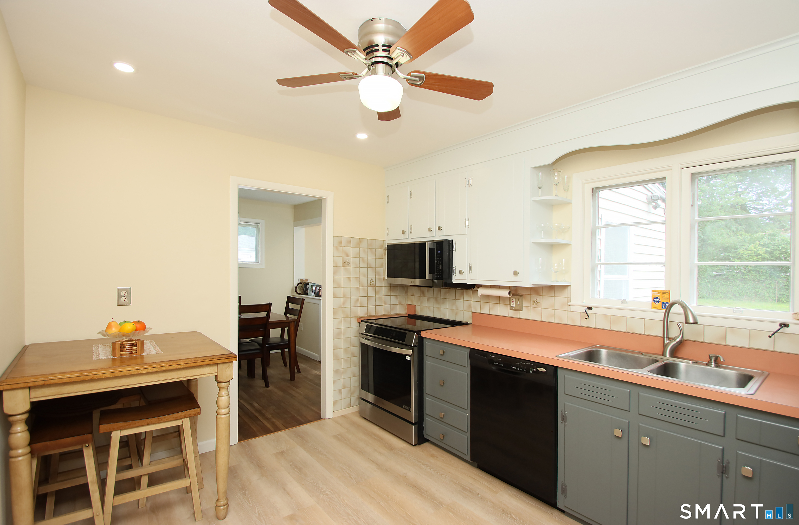 76 Jessie Drive West Haven CT 06516