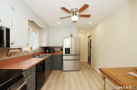 76 Jessie Drive West Haven CT 06516