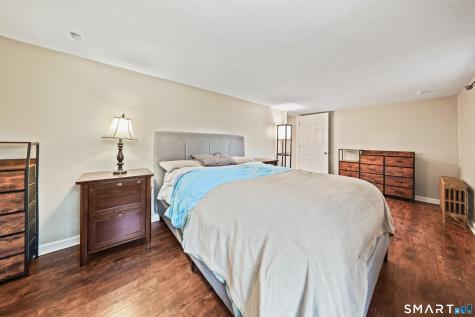 142 Crystal Lake Road Middletown CT 06457
