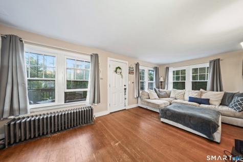 142 Crystal Lake Road Middletown CT 06457