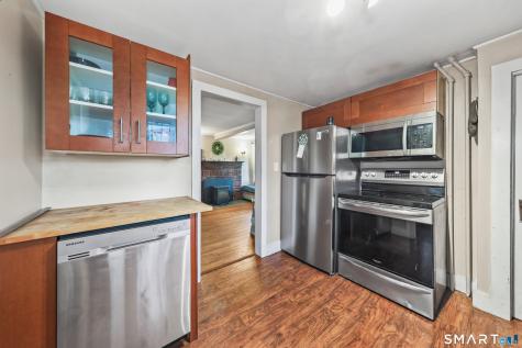 142 Crystal Lake Road Middletown CT 06457