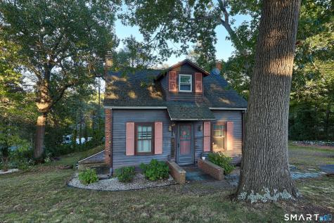 142 Crystal Lake Road Middletown CT 06457