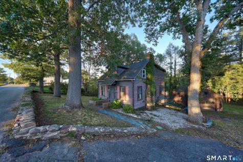 142 Crystal Lake Road Middletown CT 06457