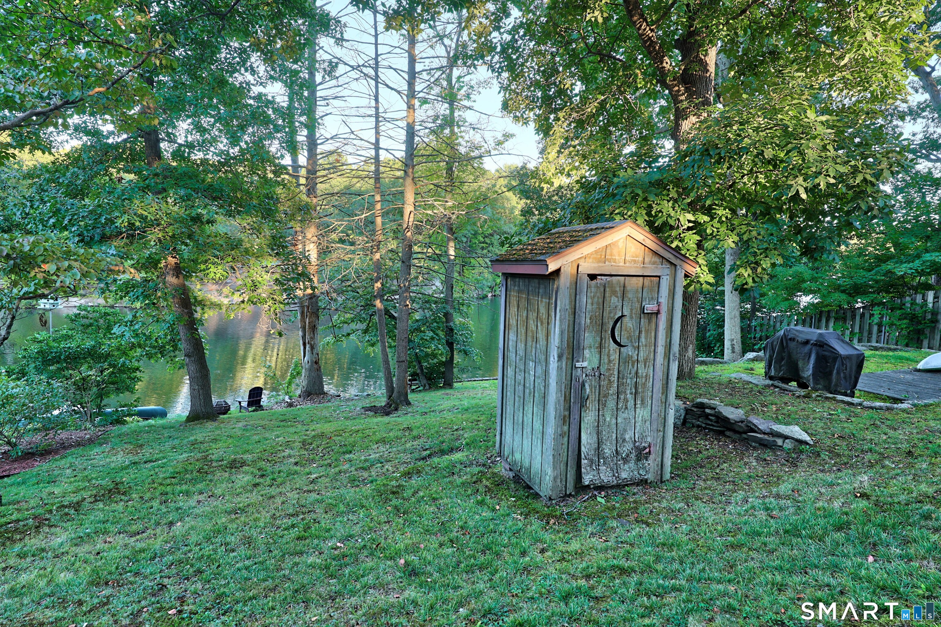 142 Crystal Lake Road Middletown CT 06457