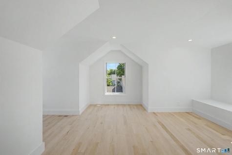 124 Forest Street New Canaan CT 06840