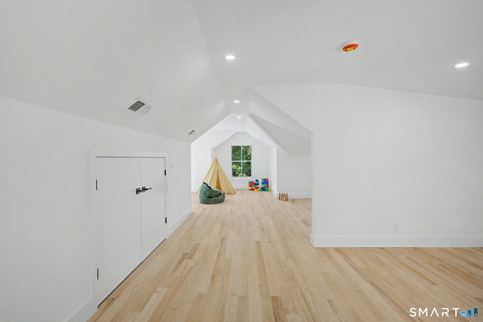 124 Forest Street New Canaan CT 06840