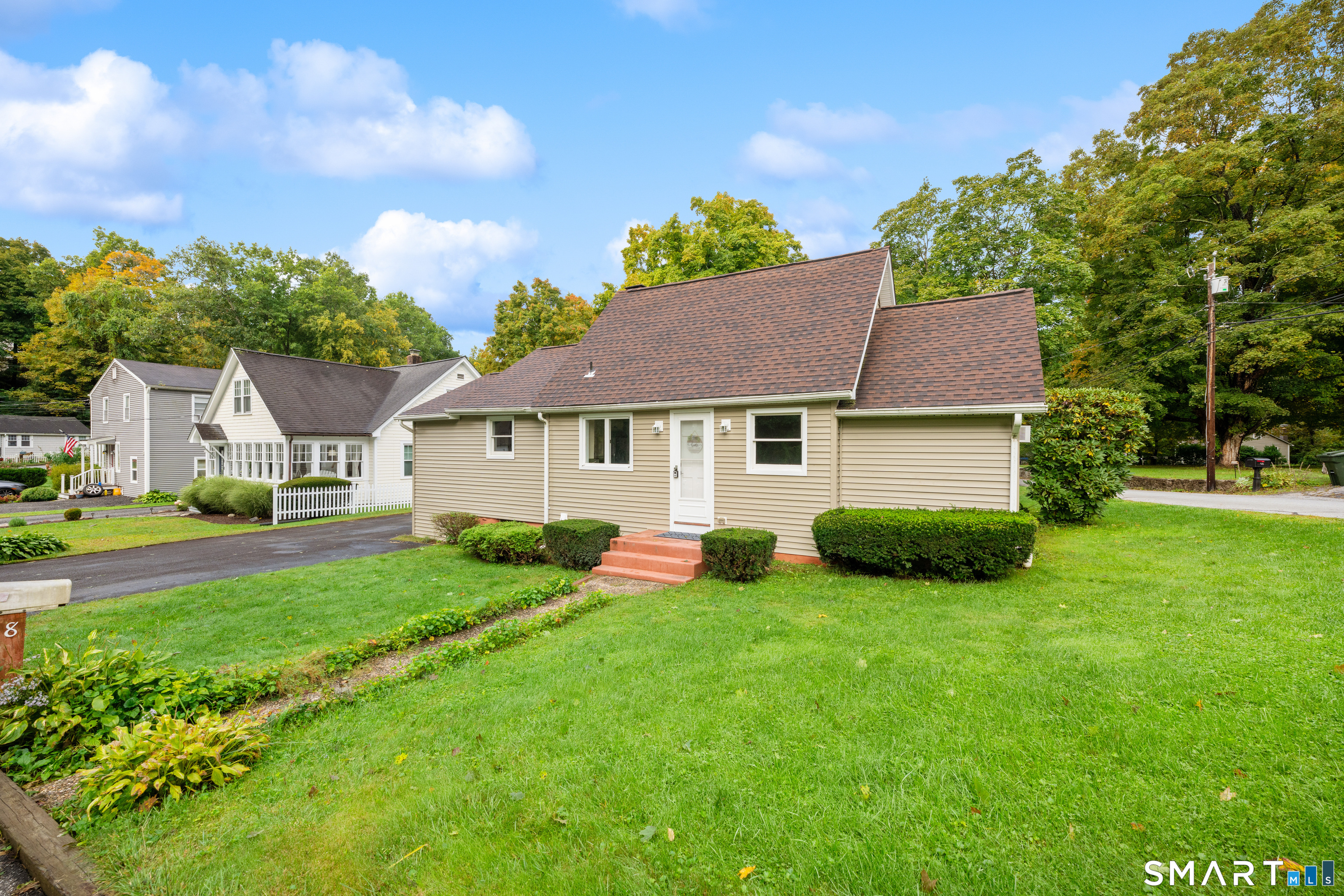 8 Hillside Road Southbury CT 06488