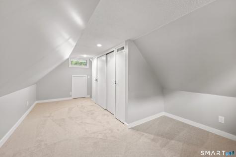 8 Hillside Road Southbury CT 06488