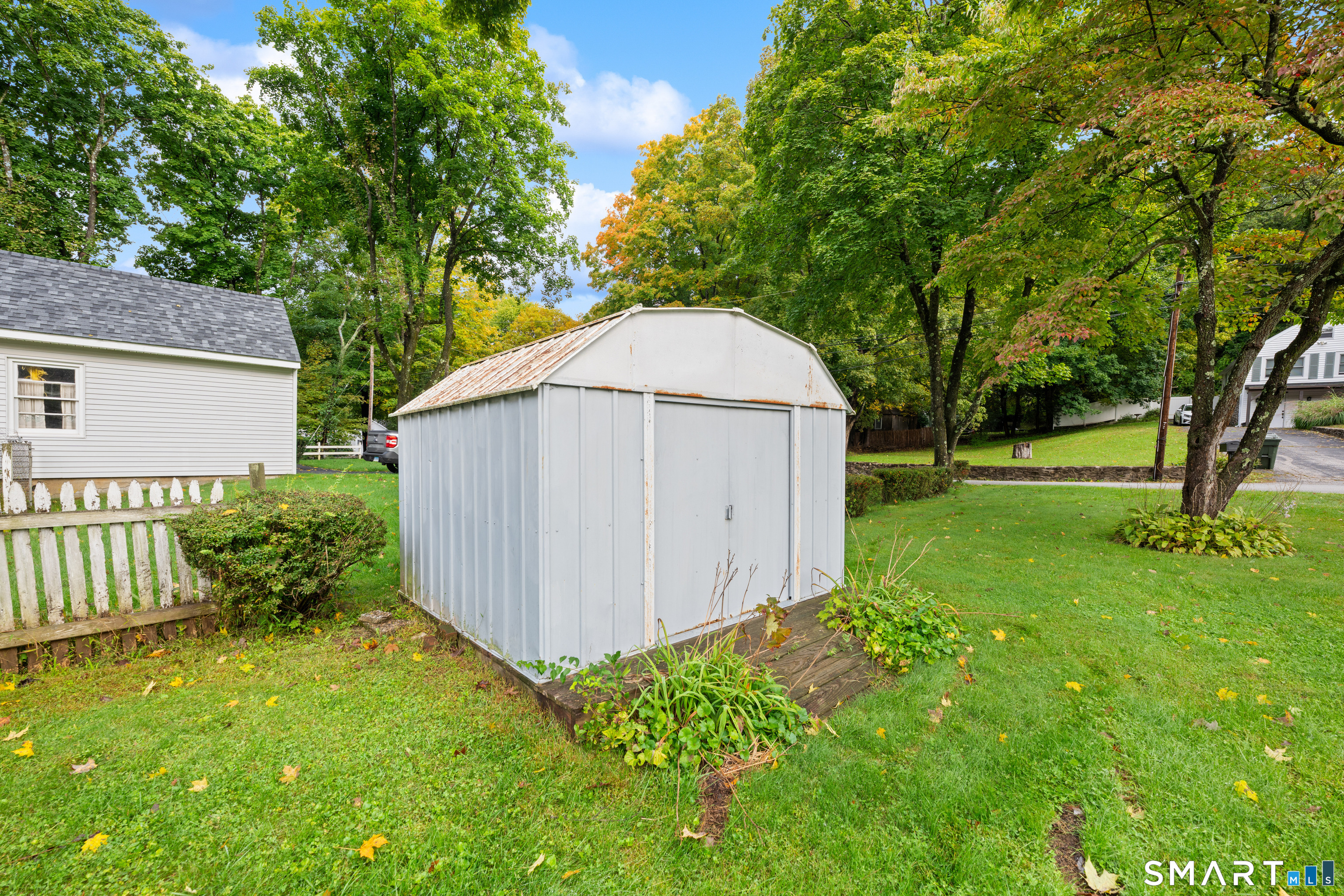 8 Hillside Road Southbury CT 06488