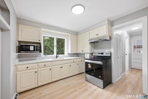 8 Hillside Road Southbury CT 06488