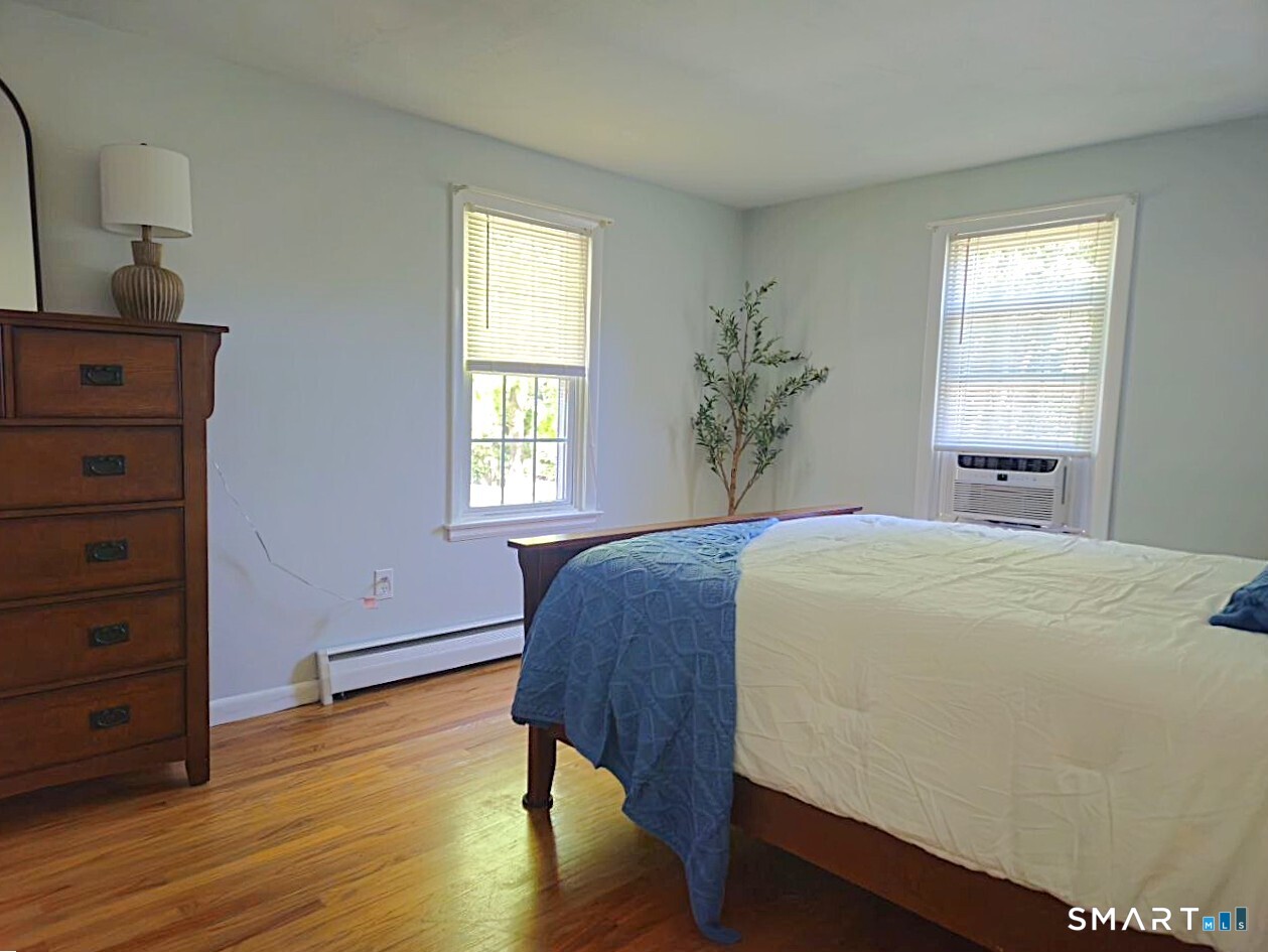 32 Ronald Road Plymouth CT 06786