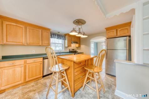 425 Hackmatack Street Manchester CT 06040