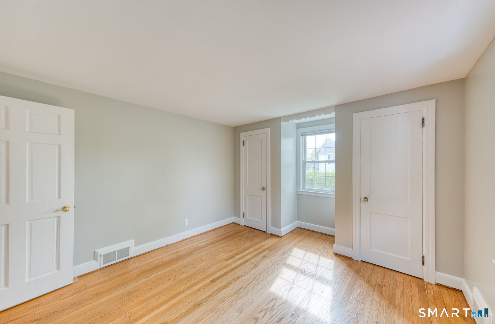 425 Hackmatack Street Manchester CT 06040