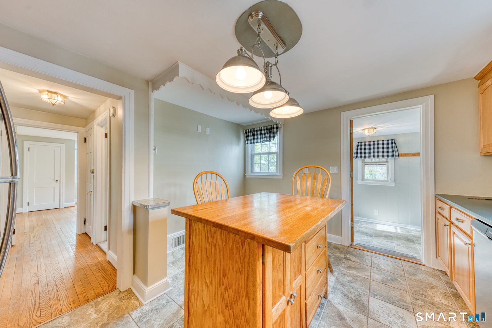 425 Hackmatack Street Manchester CT 06040