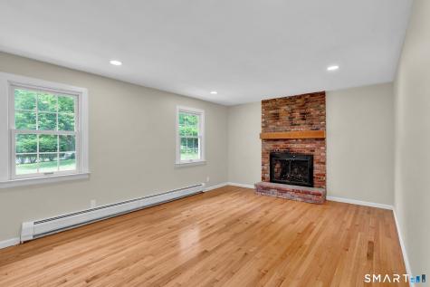 890 Copper Hill Road Suffield CT 06093