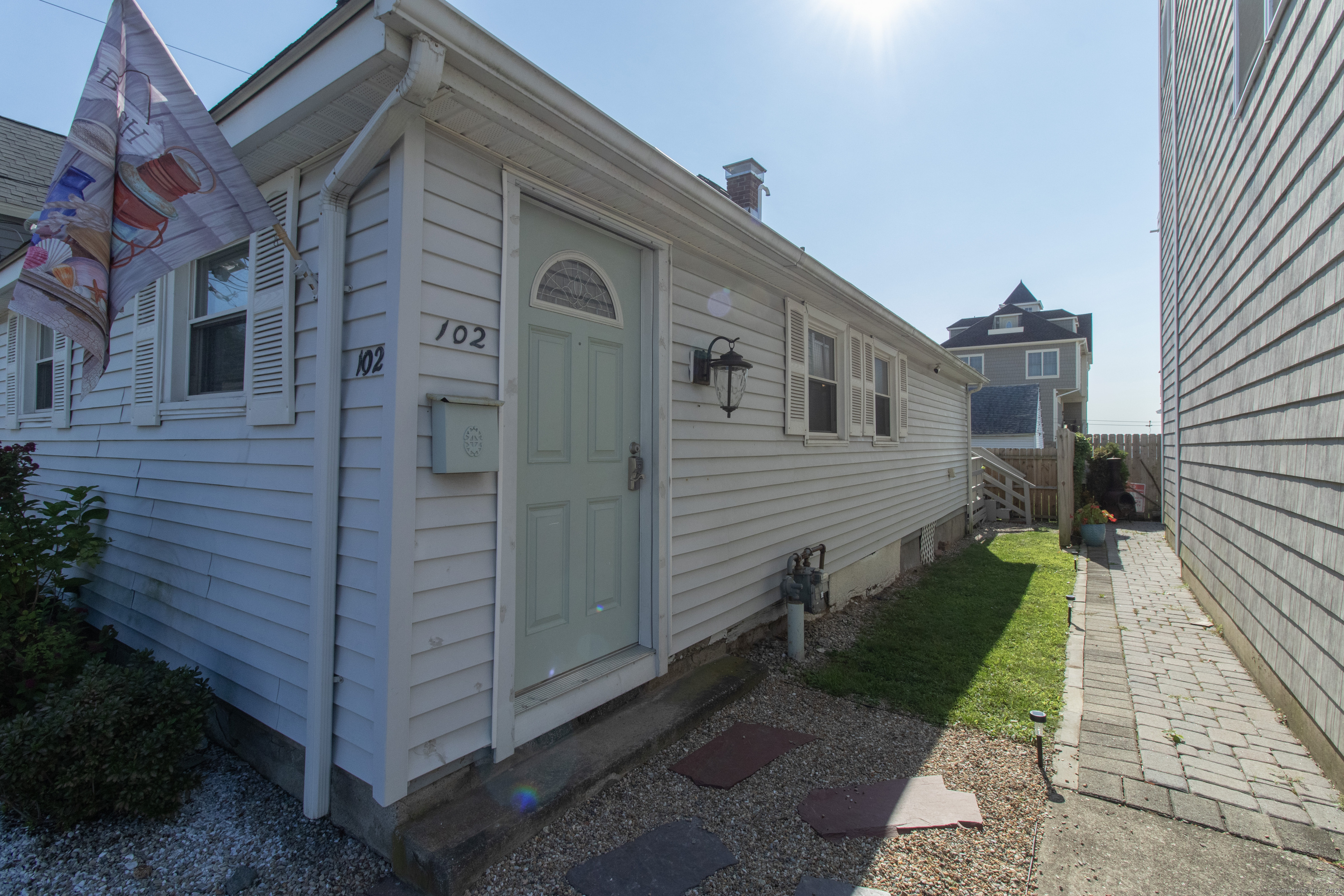 102 Broadway Milford CT 06460