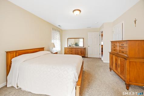 8 Hannah Way Harwinton CT 06791
