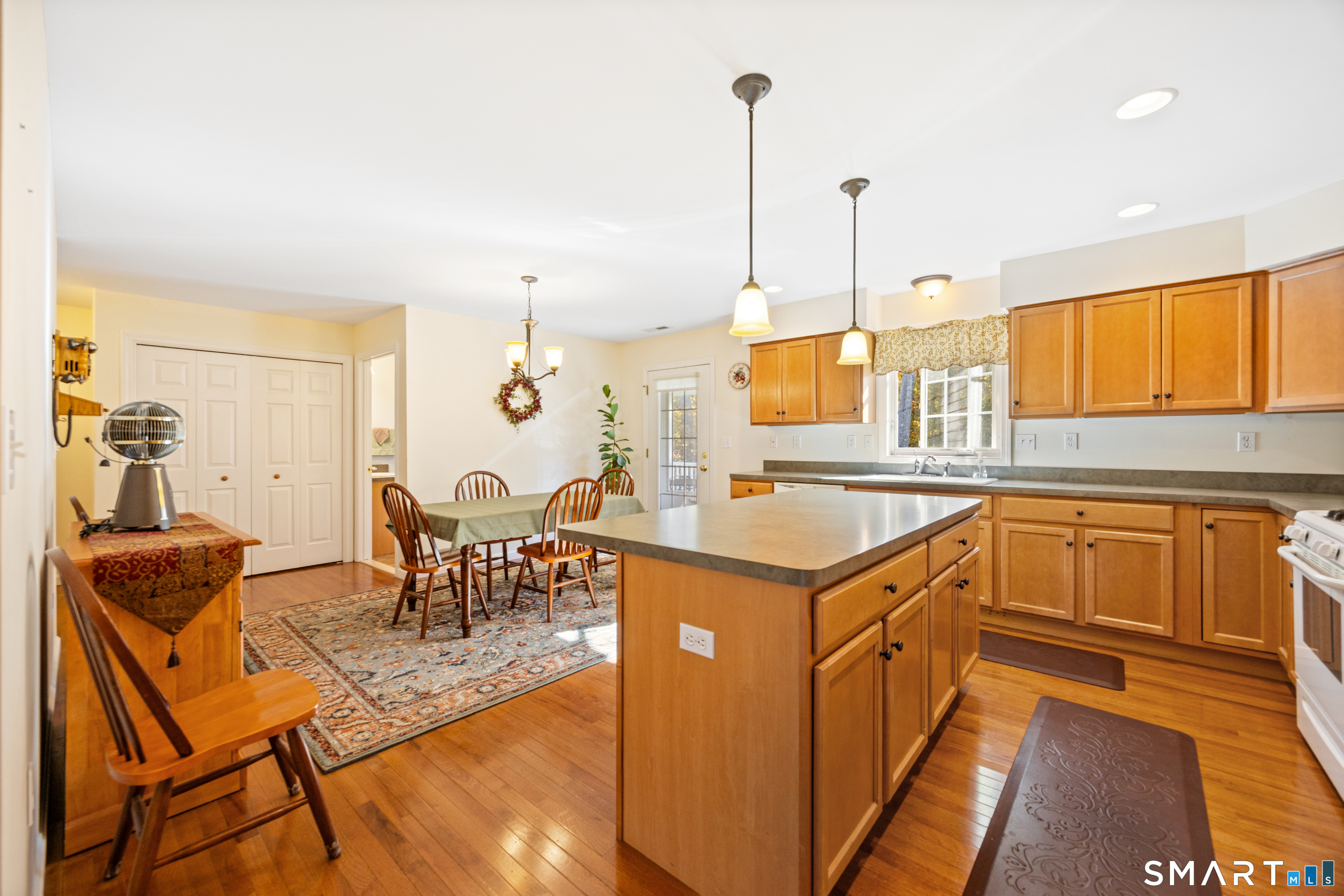 8 Hannah Way Harwinton CT 06791