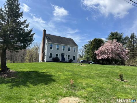 6 Cornfield Lane Woodbridge CT 06525