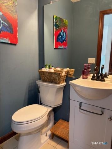 6 Cornfield Lane Woodbridge CT 06525