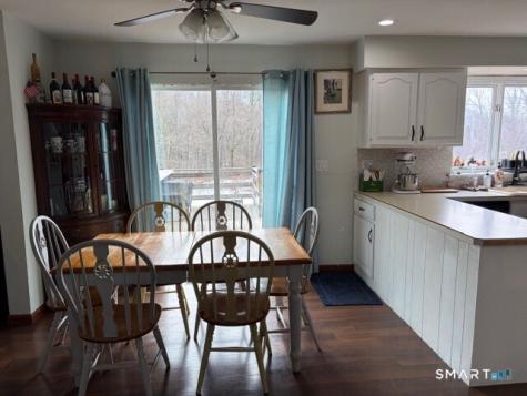 6 Cornfield Lane Woodbridge CT 06525