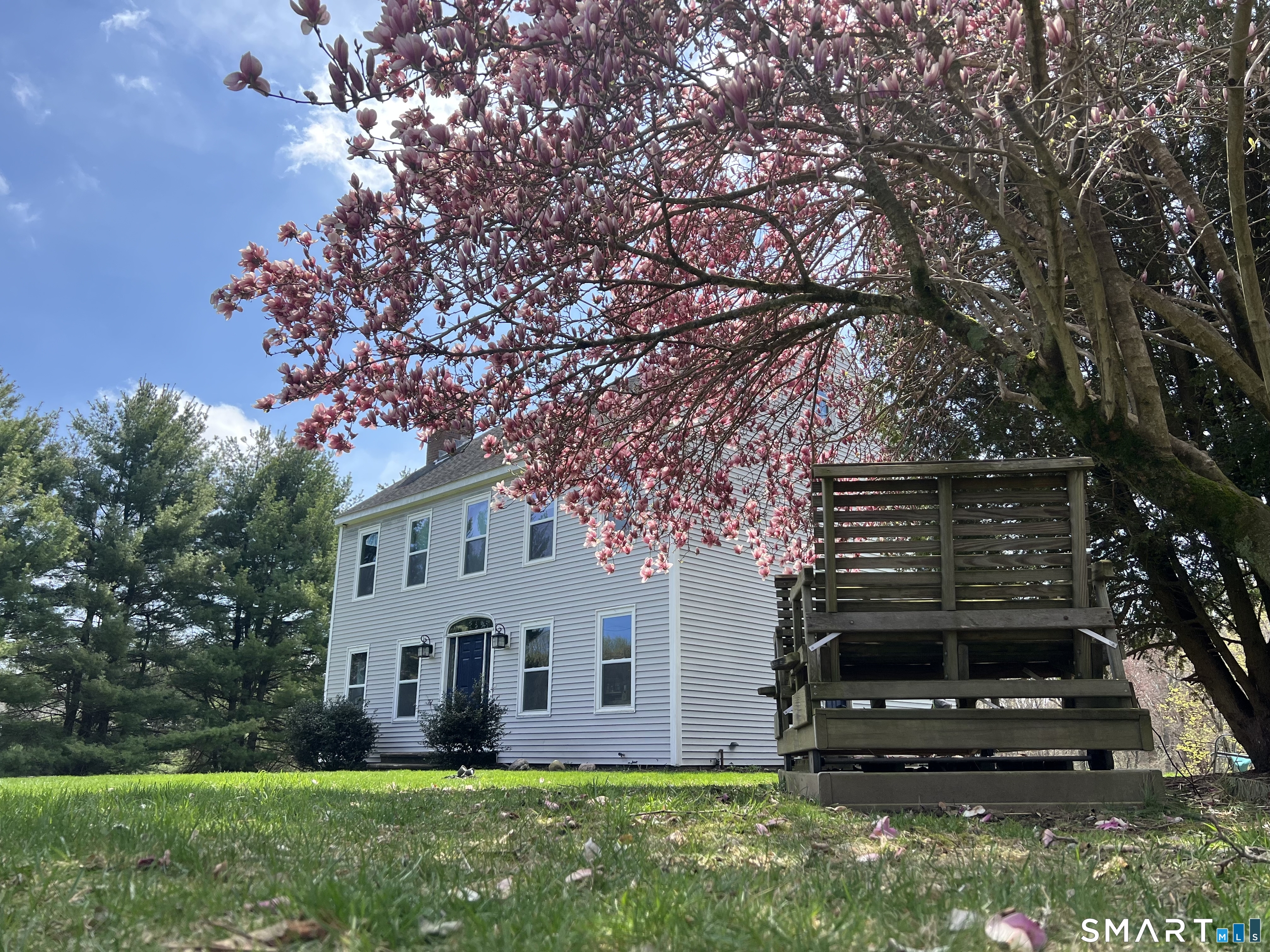 6 Cornfield Lane Woodbridge CT 06525
