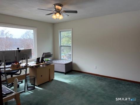 6 Cornfield Lane Woodbridge CT 06525