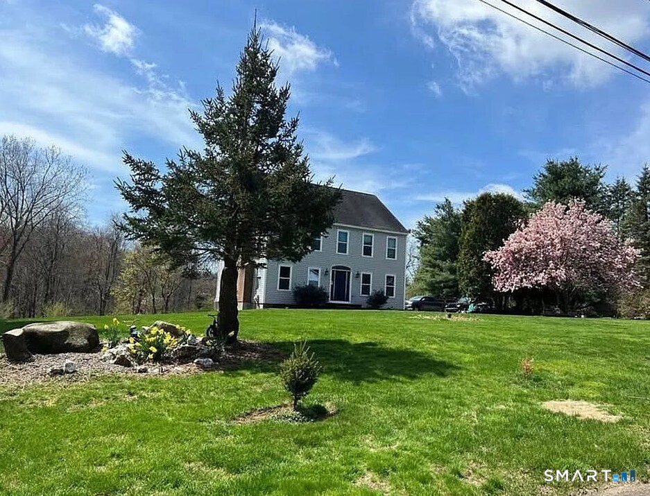 6 Cornfield Lane Woodbridge CT 06525